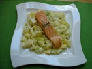 Lachsfilet auf Sahne-Dill-Kartoffeln - Rezept