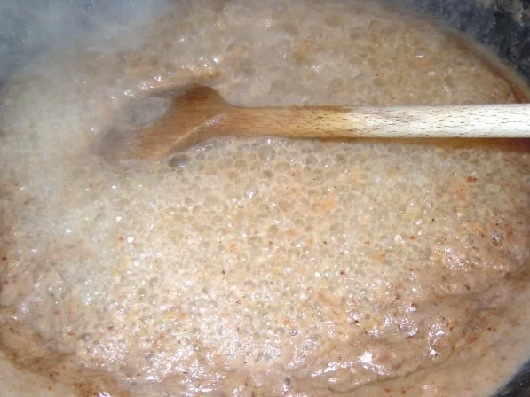 Lammbouletten mit Walnuss-Pfeffer-Sauce und Süßkartoffel-Püree - Rezept - Bild Nr. 7