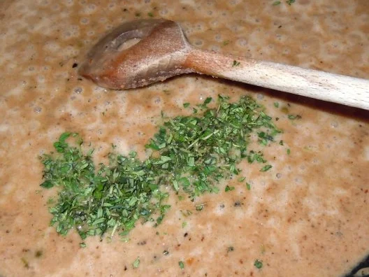 Lammbouletten mit Walnuss-Pfeffer-Sauce und Süßkartoffel-Püree - Rezept - Bild Nr. 9