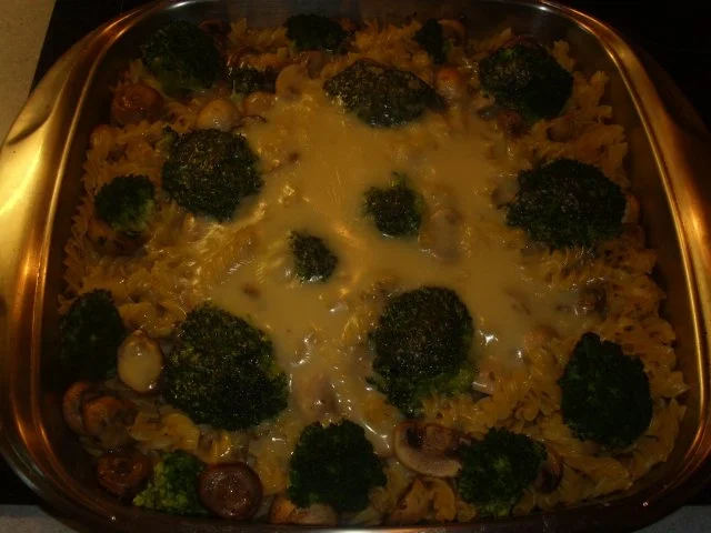 Rezept: Aufläufe: Nudelauflauf mit Champignons und Broccoli Aufläufe: Nudelauflauf mit Champignons und Broccoli - Rezept