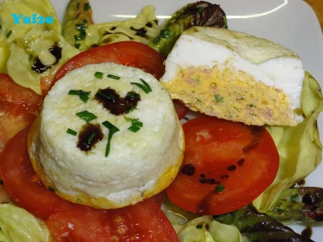 Rezept: Überraschungsei auf Salatbett Bild Nr. 2 Überraschungsei auf Salatbett - Rezept - Bild Nr. 2