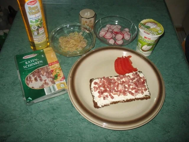 Snack/Brot – Schmand-Speck-Zwiebel-Brot - Rezept - Bild Nr. 2