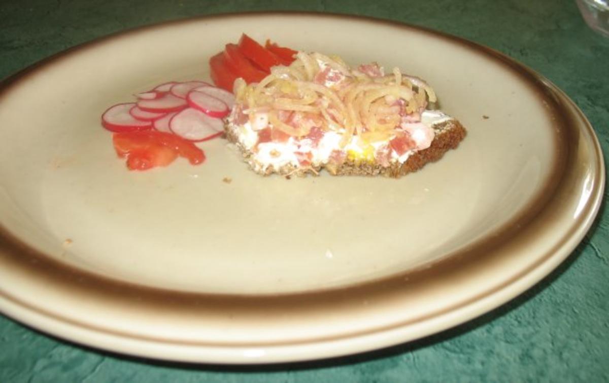 Snack/Brot – Schmand-Speck-Zwiebel-Brot - Rezept - Bild Nr. 3
