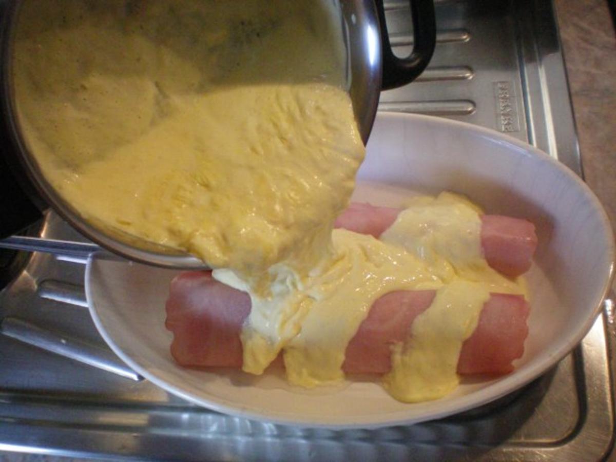 Spargel, warm eingehüllt im Schinkenmantel unter einer Hollandaise-Käse-Decke - Rezept - Bild Nr. 5