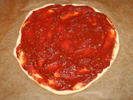 Rezept: bunte Pizza m. Quark-Öl-Teig Bild Nr. 2 bunte Pizza m. Quark-Öl-Teig - Rezept - Bild Nr. 2