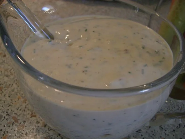 Ranch Dressing oder Dip - Sauce mit Möhren- u. Salatgurkenstiften - Rezept - Bild Nr. 7