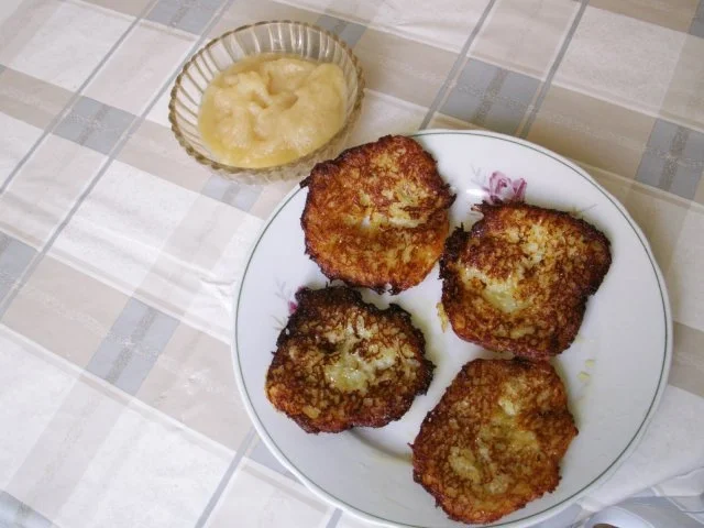 Klitscher (Kartoffelpuffer) mit Apfelmus - Rezept