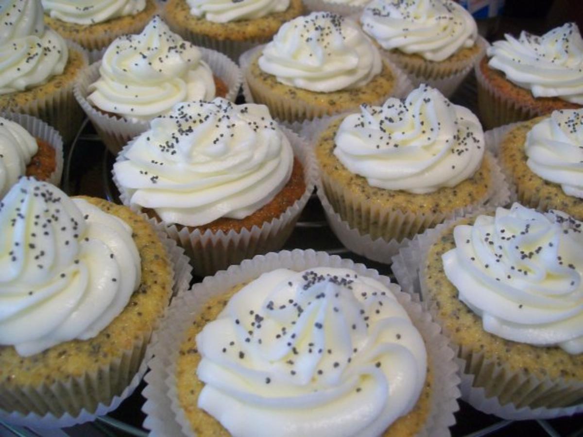 Mohn - Zitronen - Cupcake - Rezept mit Bild - kochbar.de
