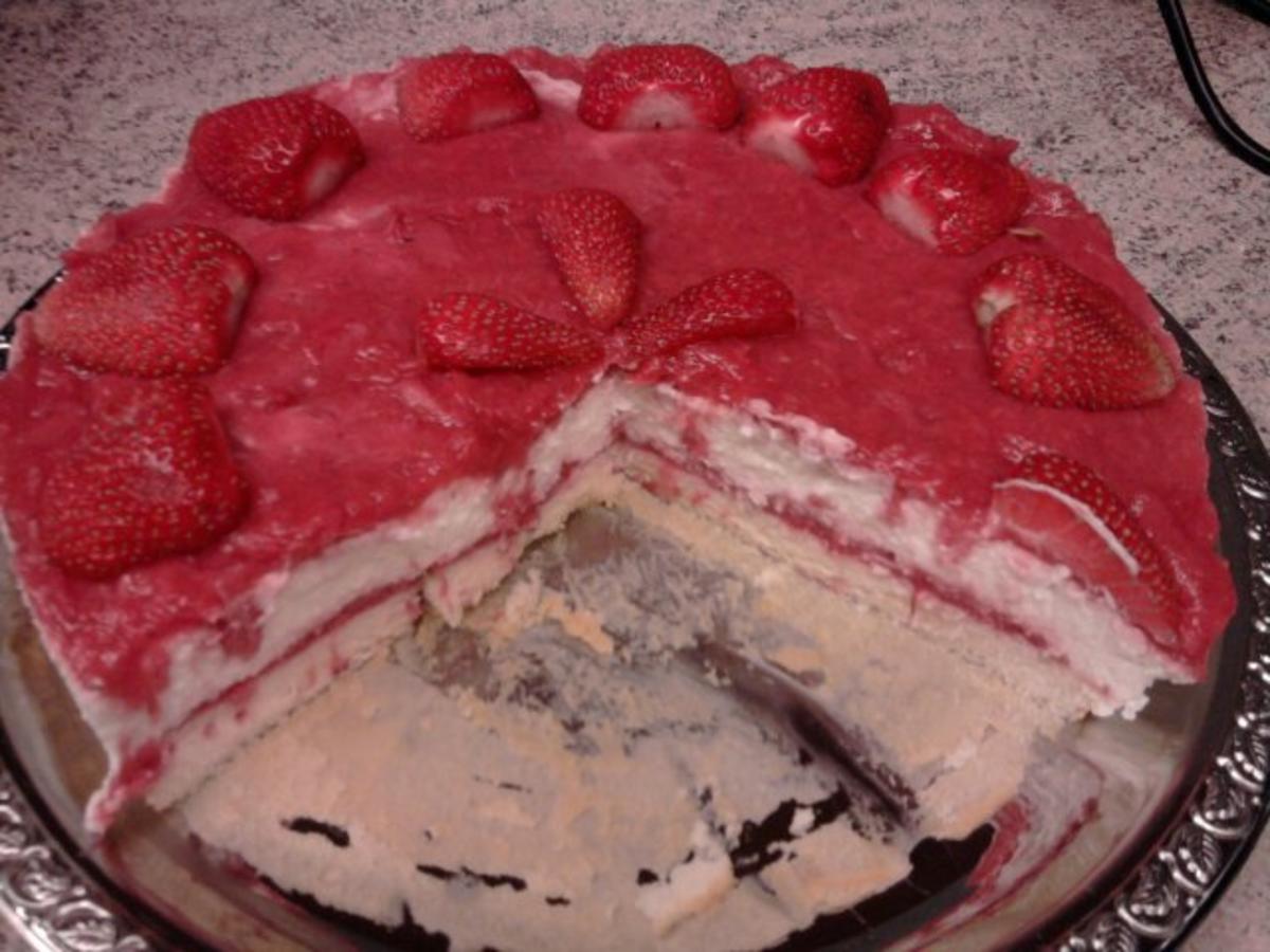 Erdbeer Tiramisu Torte - einfach - von sumueki
