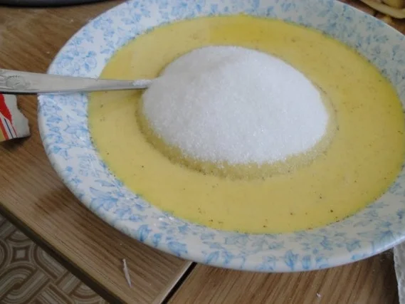 Rezept: Apfel-Sekt-Torte Bild Nr. 5 Apfel-Sekt-Torte - Rezept - Bild Nr. 5