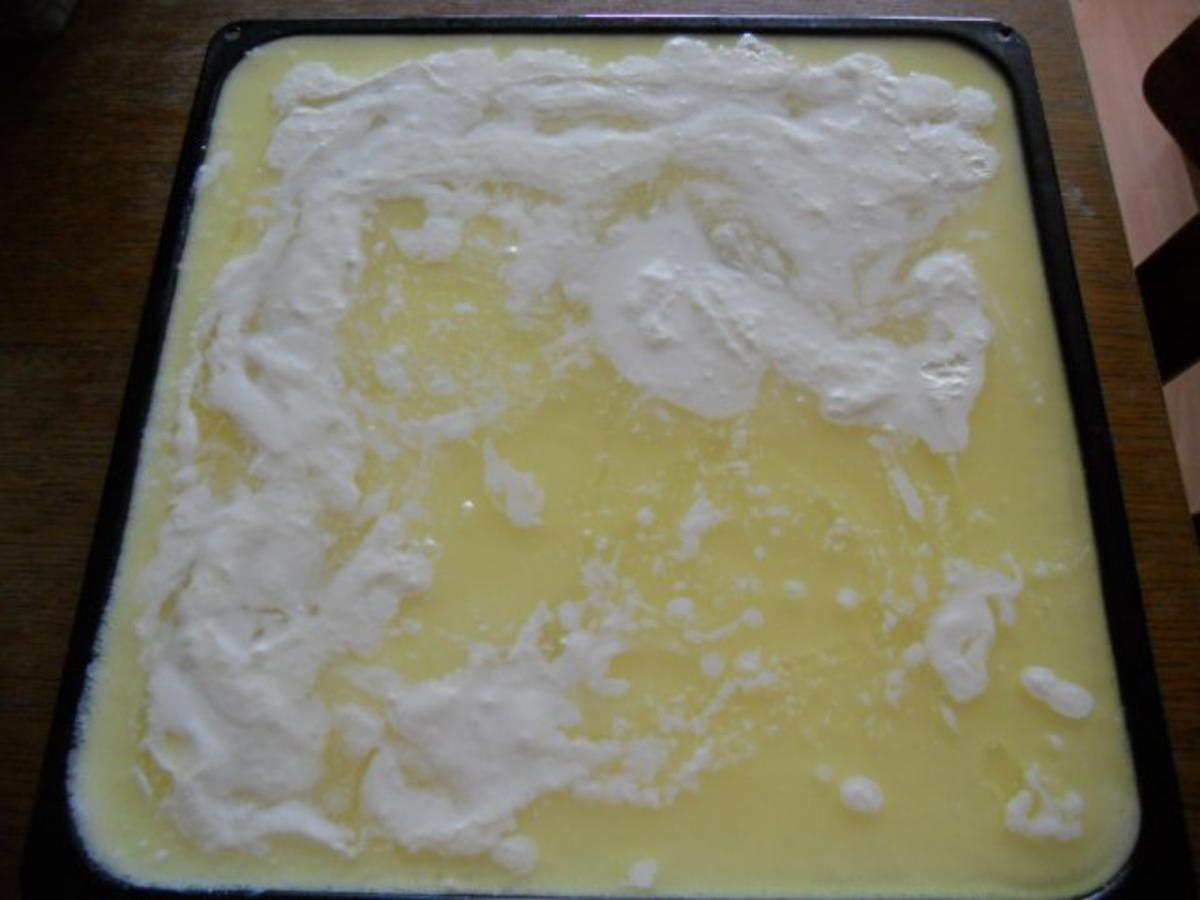 Bilder für BLECHKUCHEN - Zitronen-Quark-Schnitten - Rezept