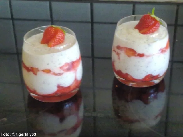 Schwarzwälder Erdbeer-Becher - Rezept