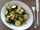 Rezept: Salat mit Hirtenkäse und Zucchini Salat mit Hirtenkäse und Zucchini - Rezept