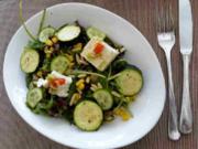 Salat mit Hirtenkäse und Zucchini - Rezept