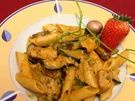 "Penne Honey" - Nudelpfanne mit Hühnchen und Gemüse - Rezept