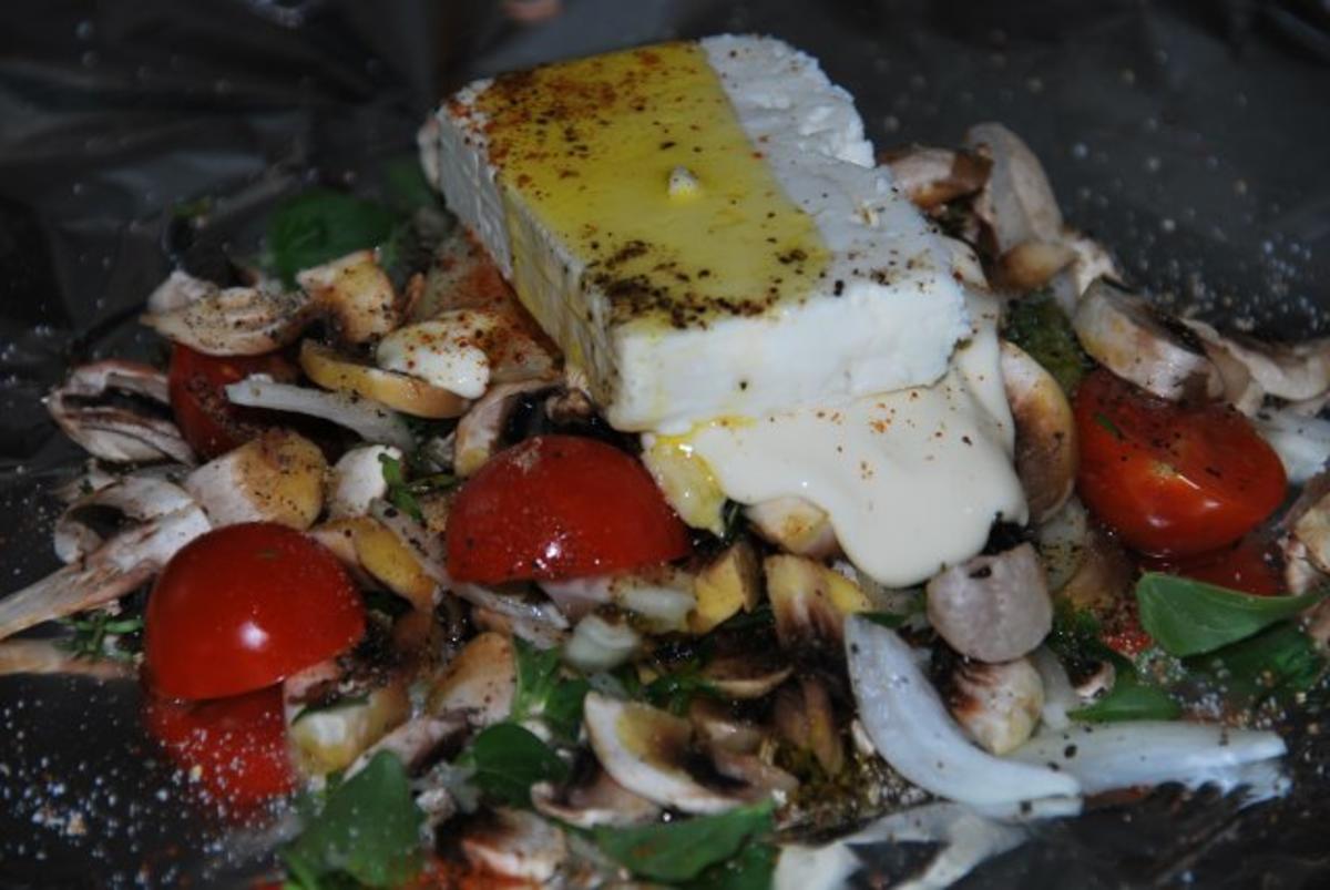 Bilder für Feta-Gemüsepäckchen für den Grill - Rezept