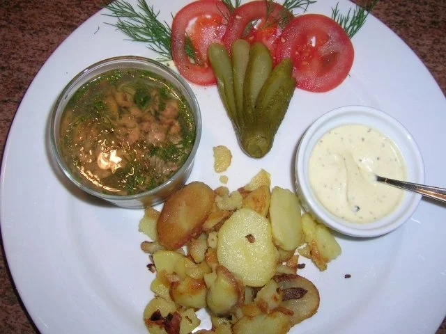 Rezept: Nordsee-Krabbensülze im Glas, mit Senf-Créme-fraiche an Bratkartöffelchen Bild Nr. 7 Nordsee-Krabbensülze im Glas, mit Senf-Créme-fraiche an Bratkartöffelchen - Rezept - Bild Nr. 7