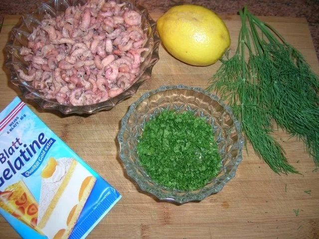 Rezept: Nordsee-Krabbensülze im Glas, mit Senf-Créme-fraiche an Bratkartöffelchen Bild Nr. 8 Nordsee-Krabbensülze im Glas, mit Senf-Créme-fraiche an Bratkartöffelchen - Rezept - Bild Nr. 8