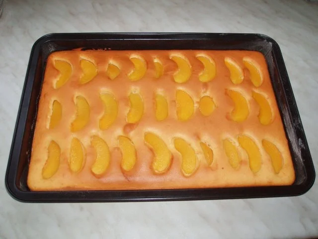 Rezept: Pfirsichkuchen vom Blech Bild Nr. 3 Pfirsichkuchen vom Blech - Rezept - Bild Nr. 3