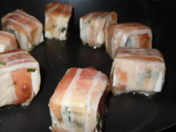 Rezept: Feta im Speckmantel auf Salat Bild Nr. 9 Feta im Speckmantel auf Salat - Rezept - Bild Nr. 9