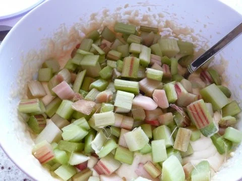 Rezept: Rhabarbermuffins Bild Nr. 2 Rhabarbermuffins - Rezept - Bild Nr. 2