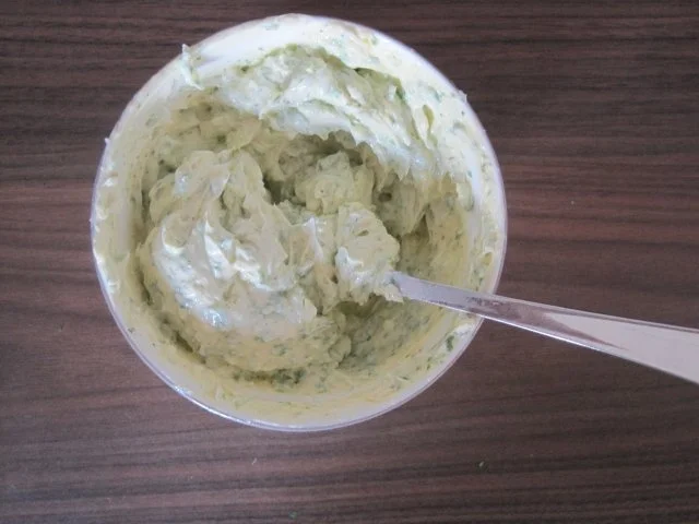 Rezept: Kräuterbutter Bild Nr. 7 Kräuterbutter - Rezept - Bild Nr. 7