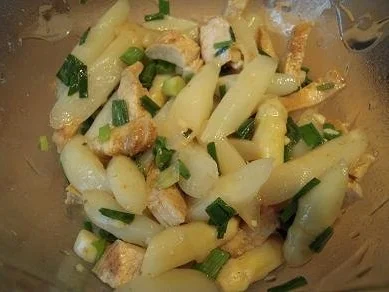 Rezept: Spargel-Geflügelsalat mit Vinaigrette Bild Nr. 5 Spargel-Geflügelsalat mit Vinaigrette - Rezept - Bild Nr. 5