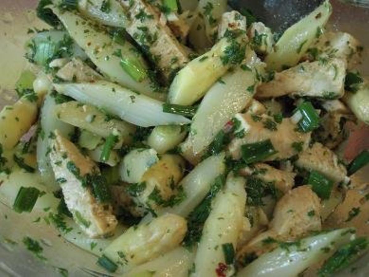 Spargel-Geflügelsalat mit Vinaigrette - Rezept - kochbar.de