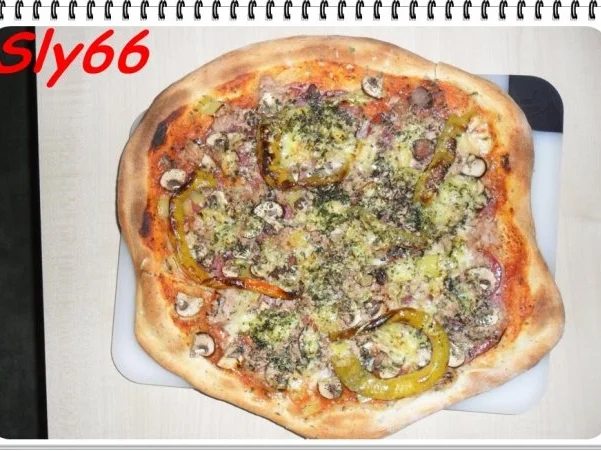 Pizza Tonno-Funghi - Rezept