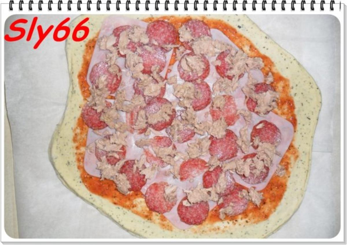 Pizza Tonno-Funghi - Rezept - Bild Nr. 15