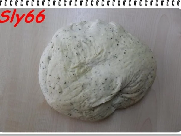 Rezept: Pizza Tonno-Artischocke Bild Nr. 2 Pizza Tonno-Artischocke - Rezept - Bild Nr. 2