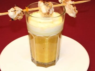 Orangen-Linsen-Suppe mit Wasabi-Sahne-Häubchen und Seeteufel-Spieß - Rezept