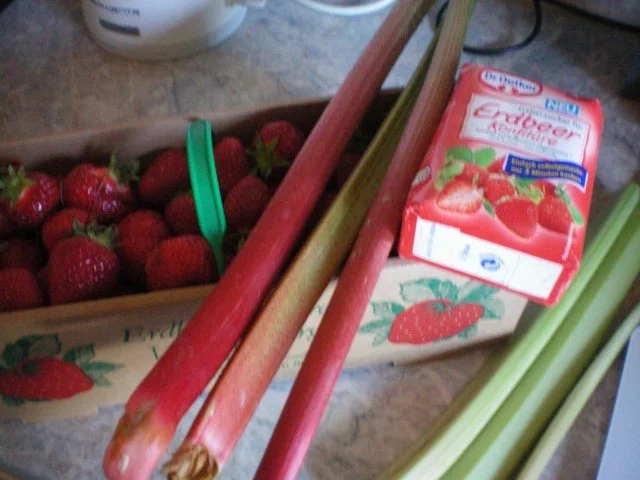 Meine Erdbeer-Rhabarber-Marmelade - Rezept - Bild Nr. 2