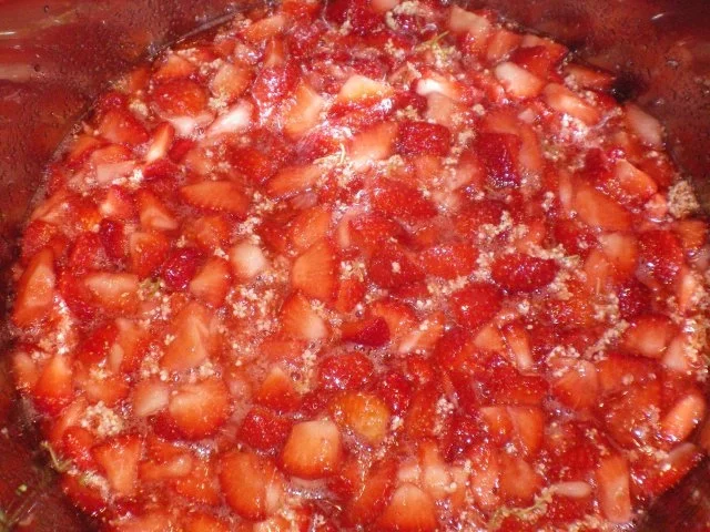 Meine Erdbeer-Holunderblüten-Marmelade - Rezept - Bild Nr. 7