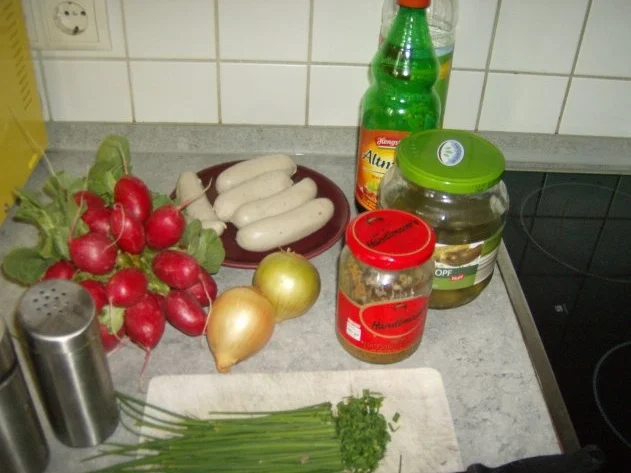 Bayerischer Weißwurst Radieserl Salat - Rezept - Bild Nr. 2