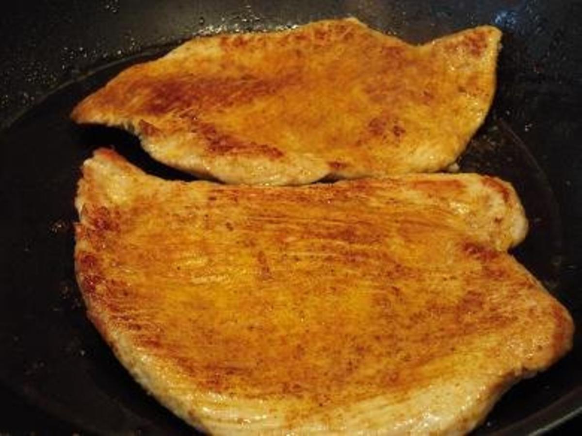 Spargel auf Putenschnitzel mit Käse überbacken - Rezept - Bild Nr. 3