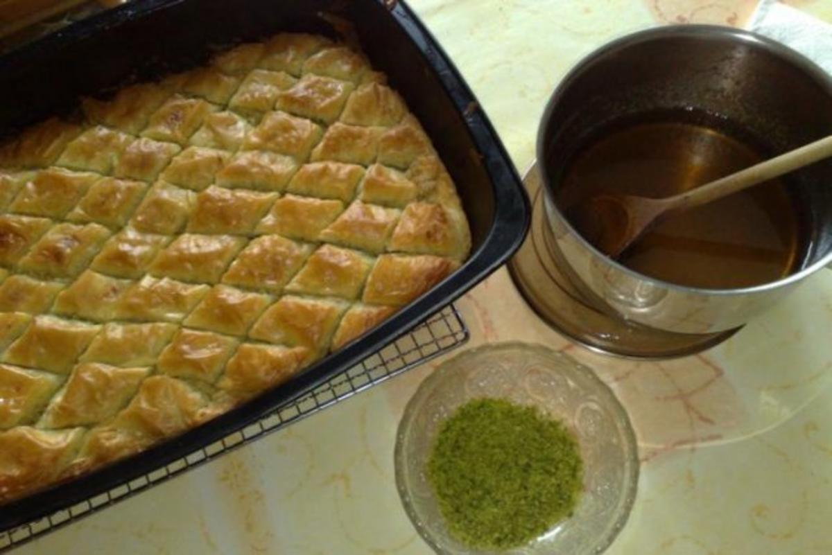 Bilder für Baklava mit Walnüsse grob gemahlen und Mandeln Rezept