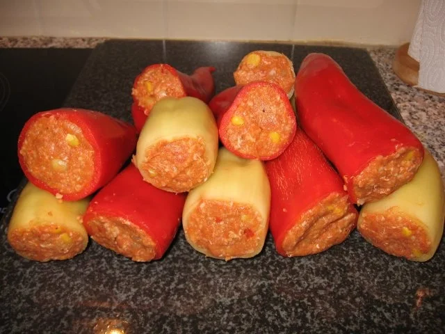 Rezept: Gegrillter Spitzpaprika, gefüllt Bild Nr. 2 Gegrillter Spitzpaprika, gefüllt - Rezept - Bild Nr. 2