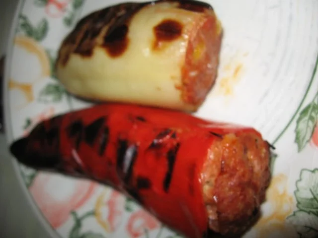 Rezept: Gegrillter Spitzpaprika, gefüllt Bild Nr. 4 Gegrillter Spitzpaprika, gefüllt - Rezept - Bild Nr. 4