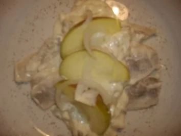 Heringsfilet " Hausfrauen Art " mit Pellkartoffeln - Rezept