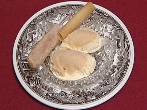 Rezept: Schwarzwälder Tannenhonig-Parfait (Tony Marshall) Schwarzwälder Tannenhonig-Parfait (Tony Marshall) - Rezept