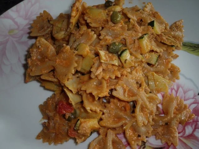 Thunfisch-Kapern-Pesto-Nudeln - Rezept