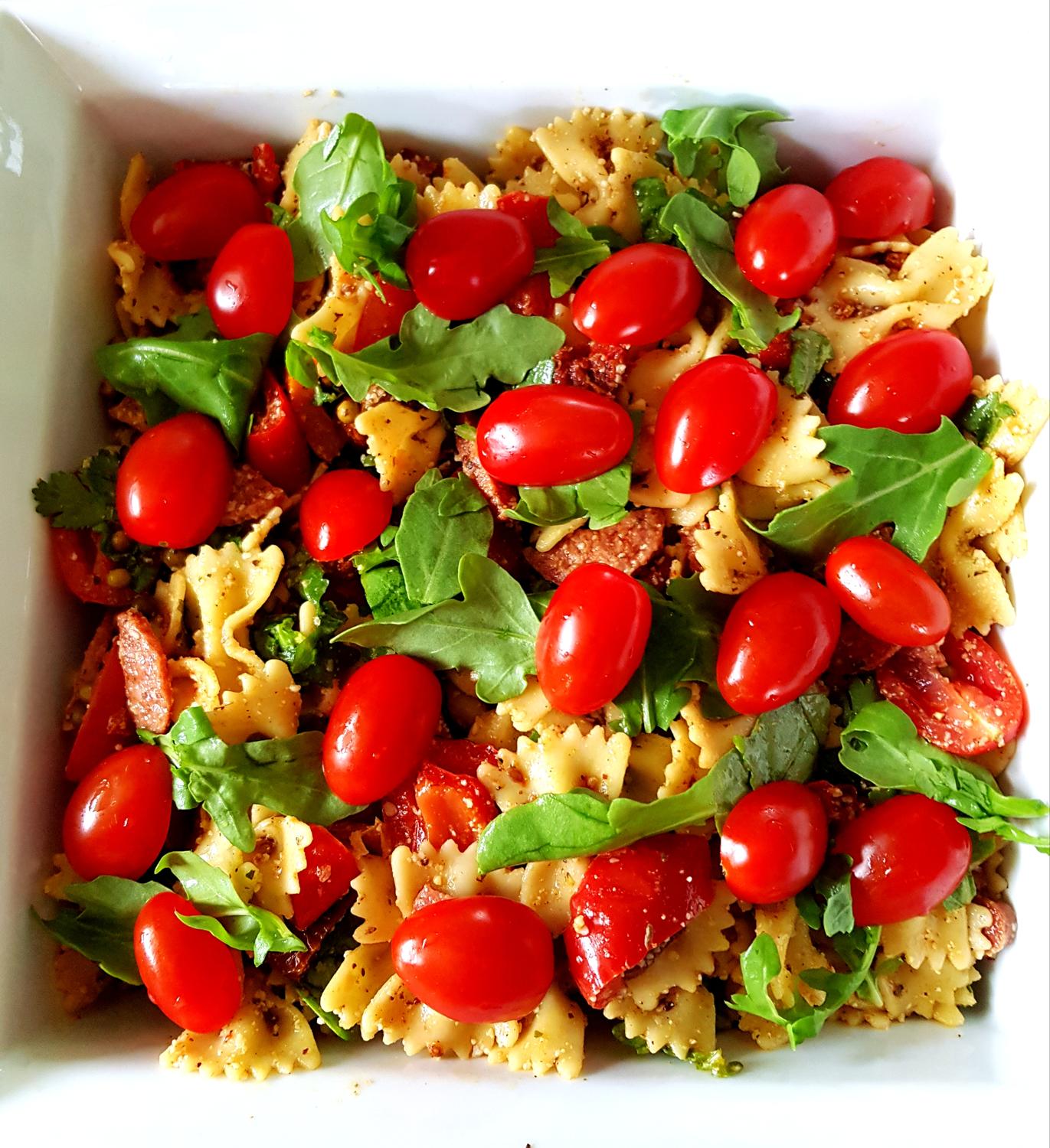 Italienischer Farfalle-Salat - Rezept mit Bild - kochbar.de