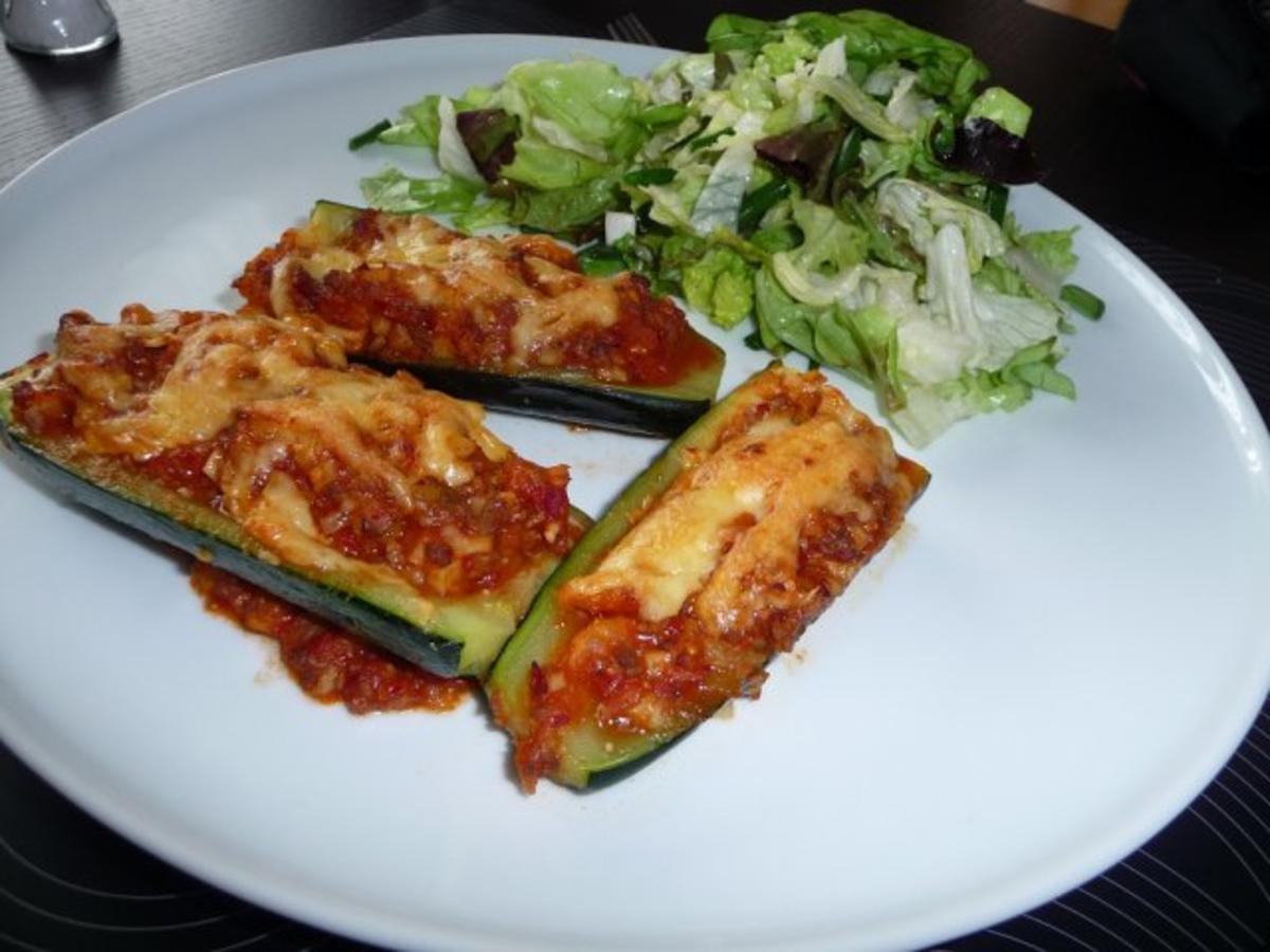 Überbackene Zucchini mit Hackfleisch und Pilzen - Rezept Eingereicht
von merosh