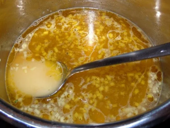 Thymian-Spargel mit Limetten-Honig-Ingwer-Sauce - Rezept - Bild Nr. 4