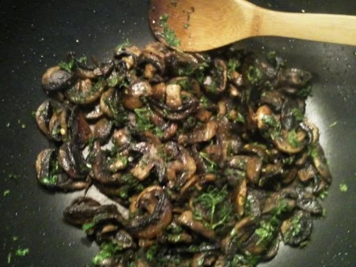 Vier Kostbarkeiten im mediterranen Wok - Rezept - Bild Nr. 3