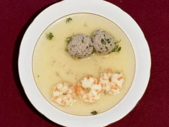 Rezept: Doppelte Rinderconsomme (Michael Prinz von Anhalt) Doppelte Rinderconsomme (Michael Prinz von Anhalt) - Rezept