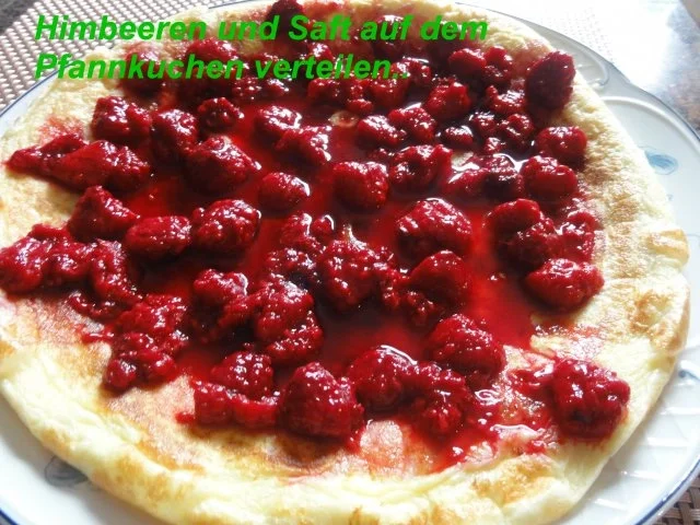 Rezept: Eier= HIMBEER - PFANNKUCHEN Bild Nr. 6 Eier= HIMBEER - PFANNKUCHEN - Rezept - Bild Nr. 6