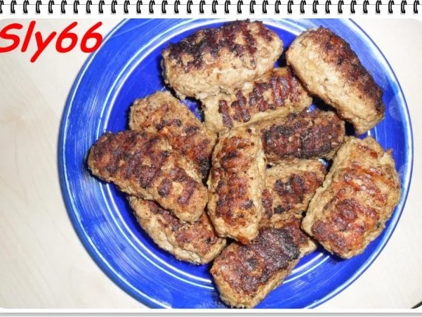 Rezept: Fleischgerichte:Hackröllchen mit Pfeffer-Champignonsoße Bild Nr. 14 Fleischgerichte:Hackröllchen mit Pfeffer-Champignonsoße - Rezept - Bild Nr. 14