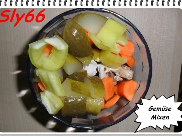 Rezept: Fleischgerichte:Hackröllchen mit Pfeffer-Champignonsoße Bild Nr. 3 Fleischgerichte:Hackröllchen mit Pfeffer-Champignonsoße - Rezept - Bild Nr. 3